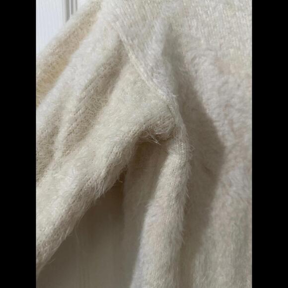 Sanctuary Off White Sweater Women’s size large - Picture 2 of 5